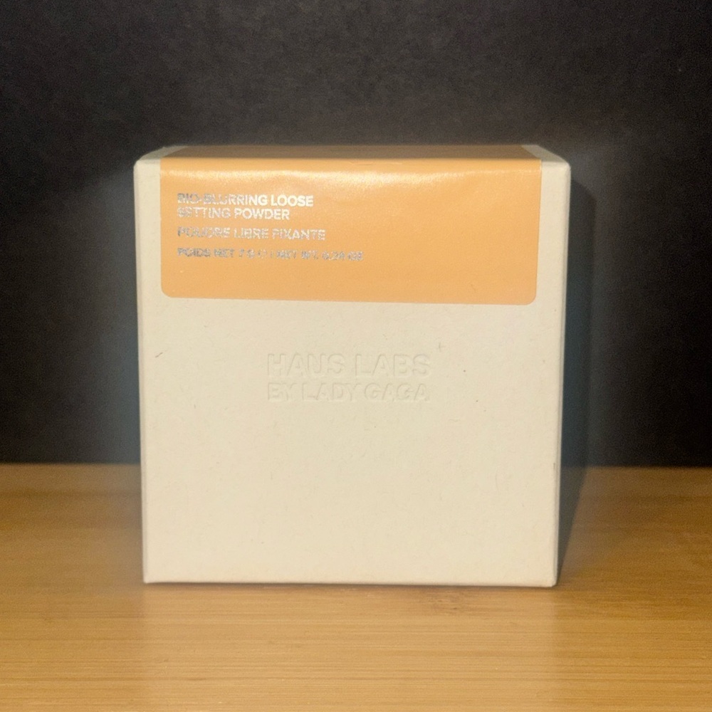 Haus Labs Bio Blurring Loose Setting Powder